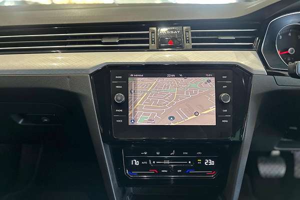 2022 Volkswagen Passat 140TSI Business B8