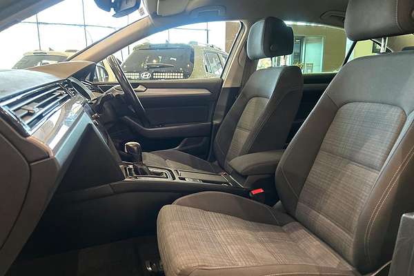 2022 Volkswagen Passat 140TSI Business B8