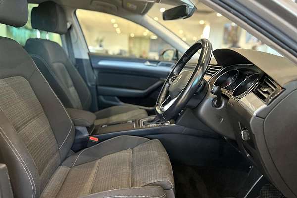2022 Volkswagen Passat 140TSI Business B8