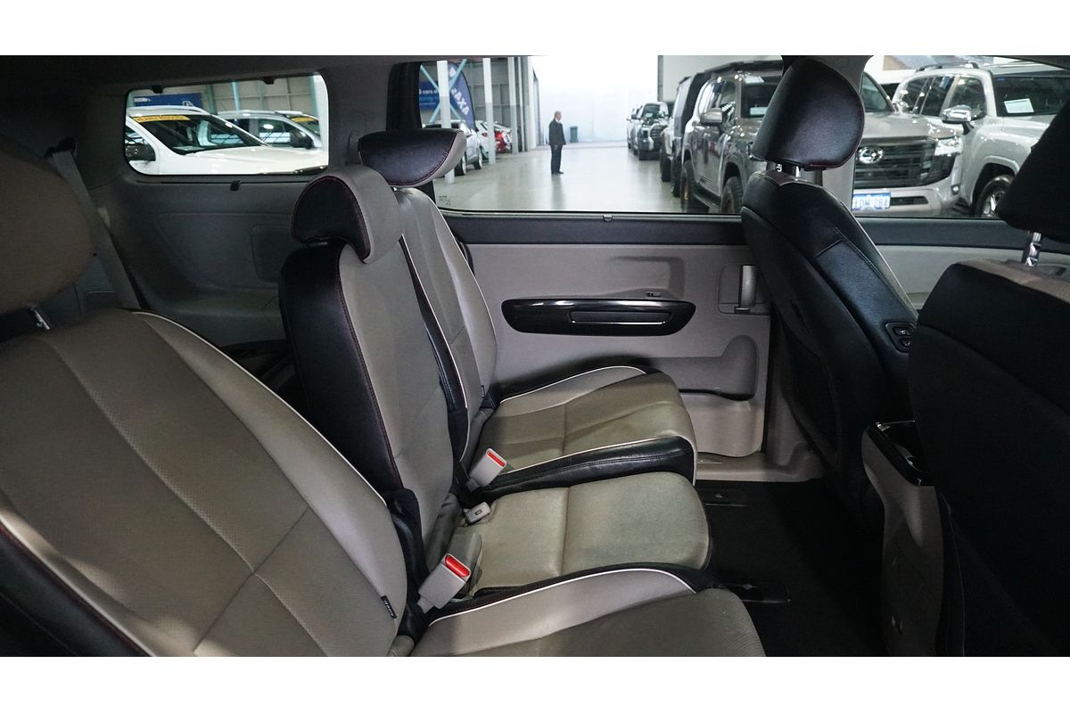 2020 Kia Carnival Platinum YP