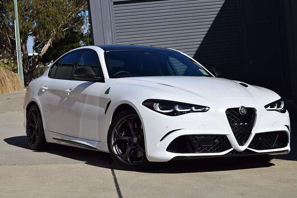 2024 Alfa Romeo Giulia Quadrifoglio Super Sport Series 5