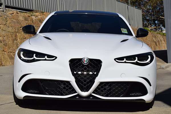2024 Alfa Romeo Giulia Quadrifoglio Super Sport Series 5