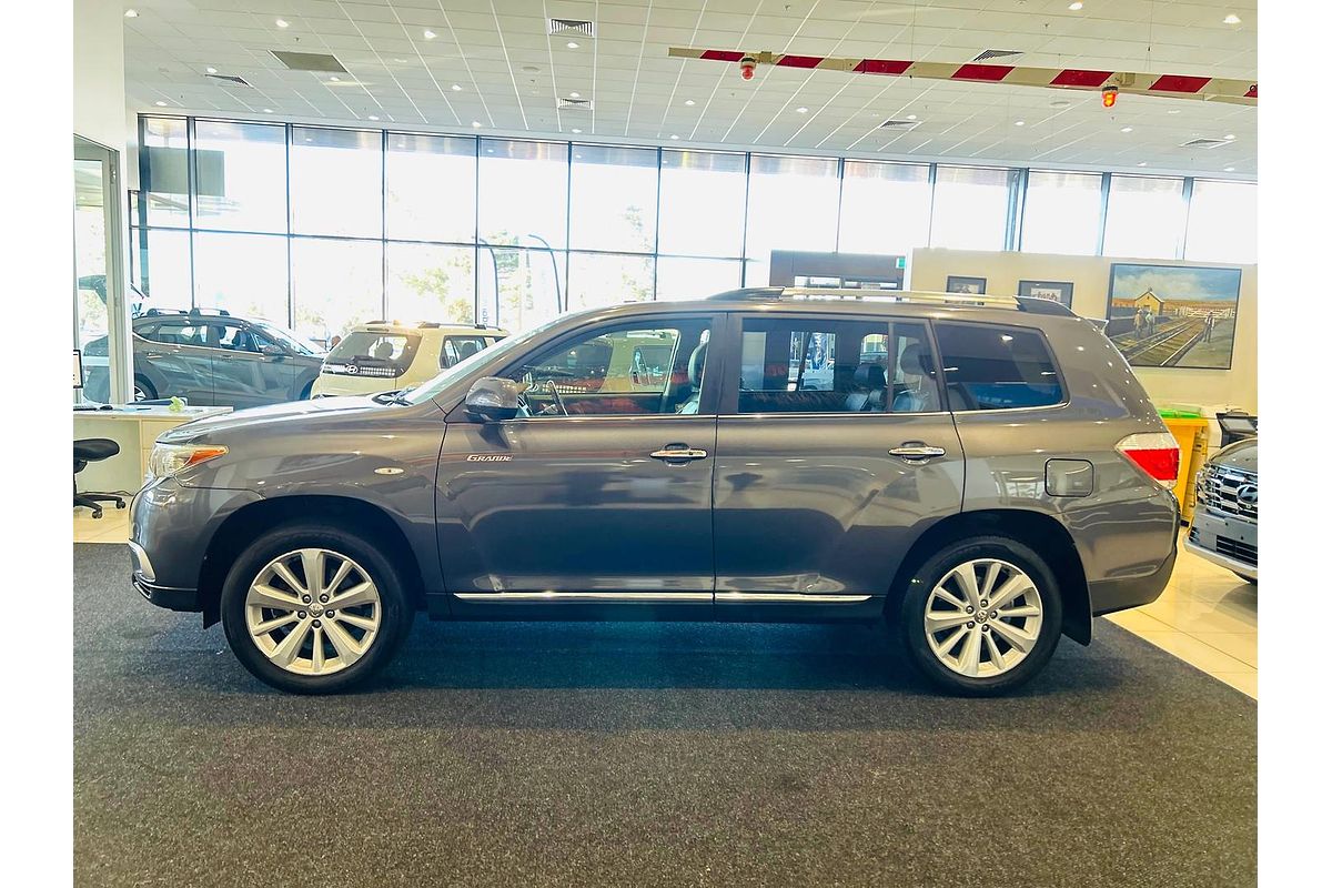 2013 Toyota Kluger Grande GSU45R
