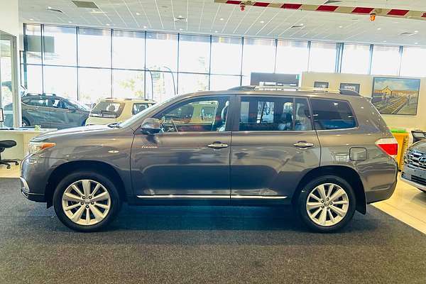 2013 Toyota Kluger Grande GSU45R