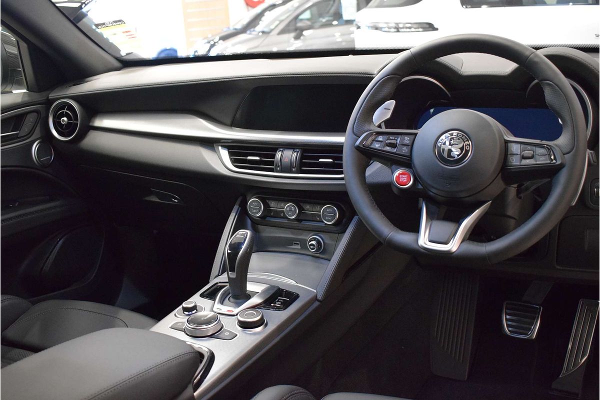 2023 Alfa Romeo Stelvio Veloce Series 4