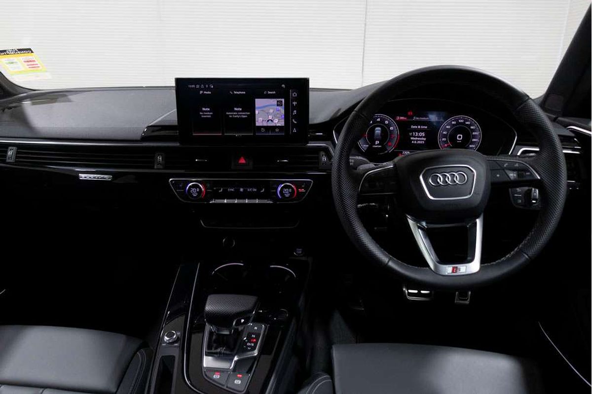 MY24 Audi A4 Avant 45 TFSI Quattro S Line