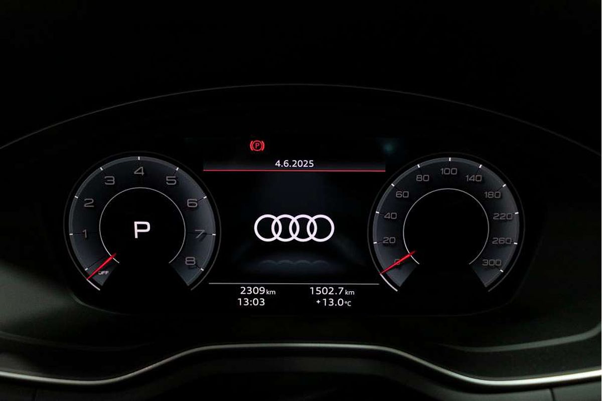 2024 Audi A4 45 TFSI S line B9