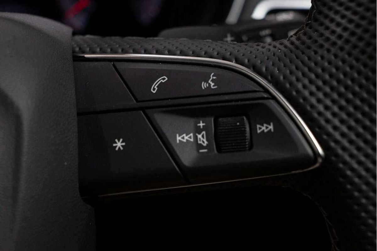 2024 Audi A4 45 TFSI S line B9