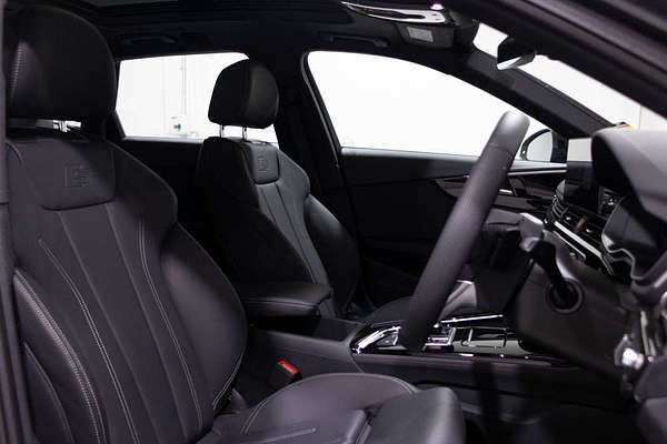 2024 Audi A4 45 TFSI S line B9