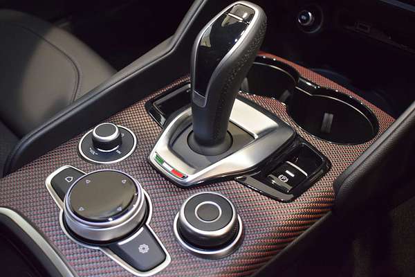 2024 Alfa Romeo Giulia Quadrifoglio Super Sport Series 5