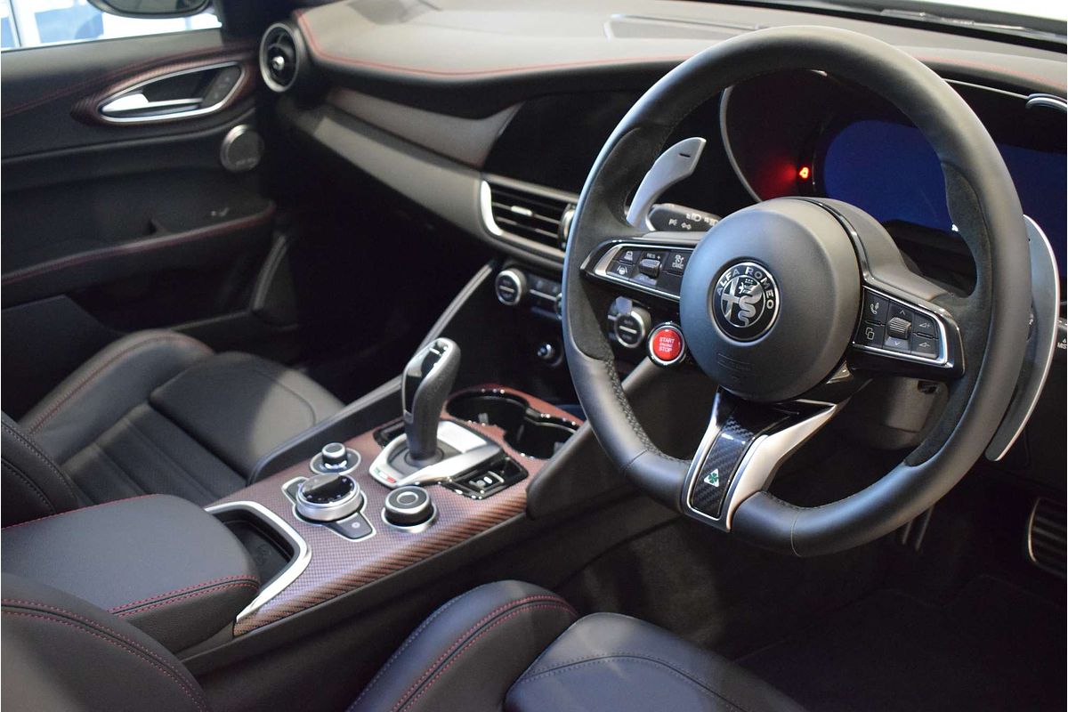 2024 Alfa Romeo Giulia Quadrifoglio Super Sport Series 5