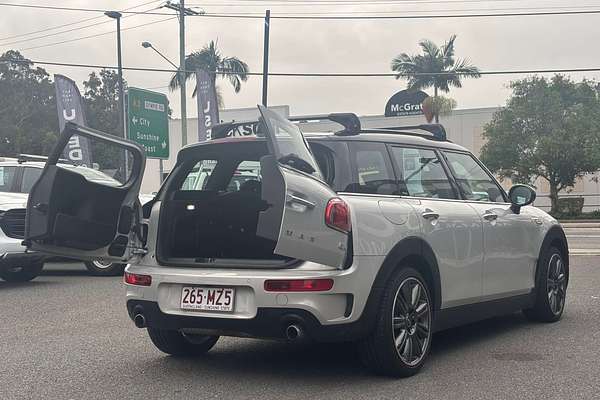 2017 MINI Clubman Cooper S F54
