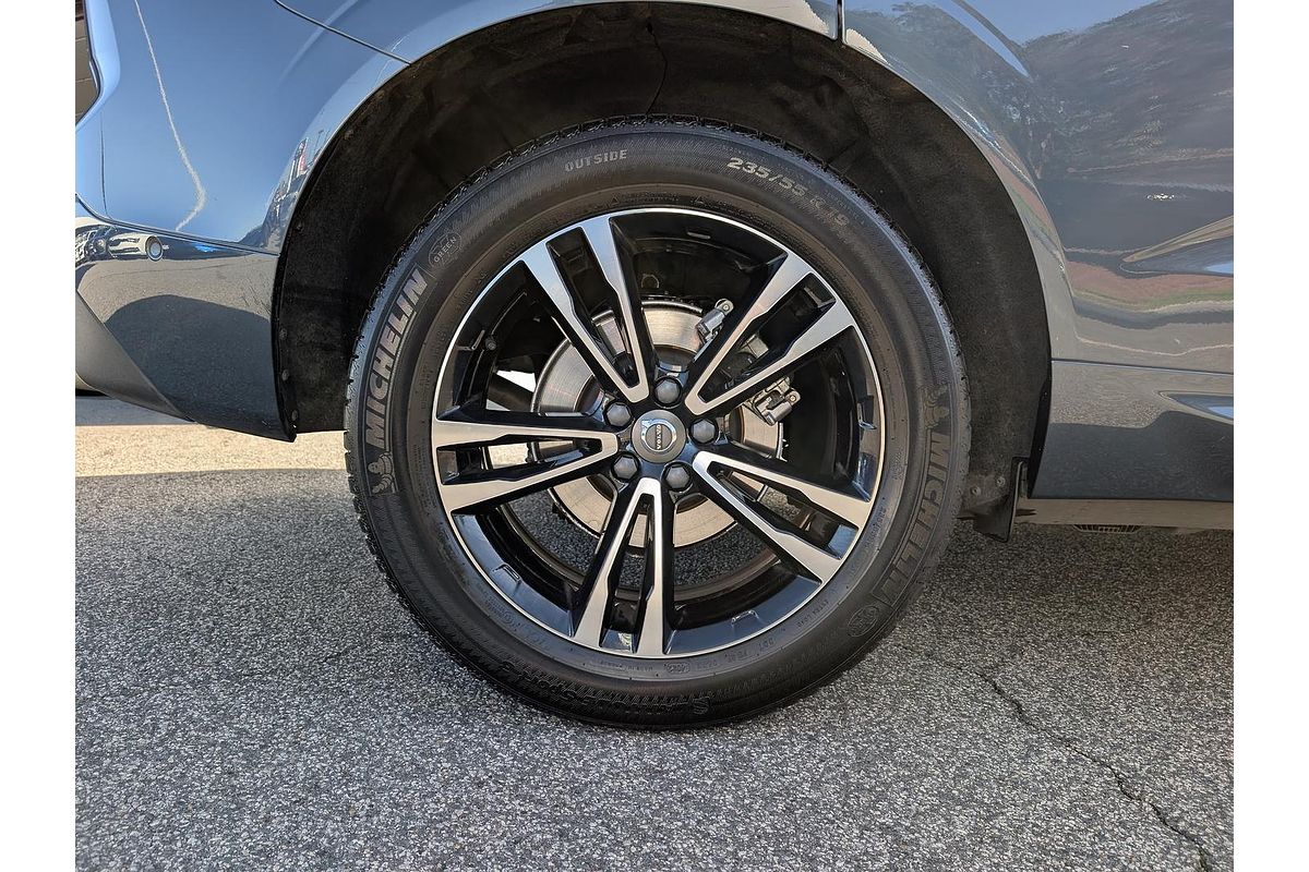 2018 Volvo XC60 D4 Momentum