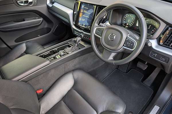 2018 Volvo XC60 D4 Momentum