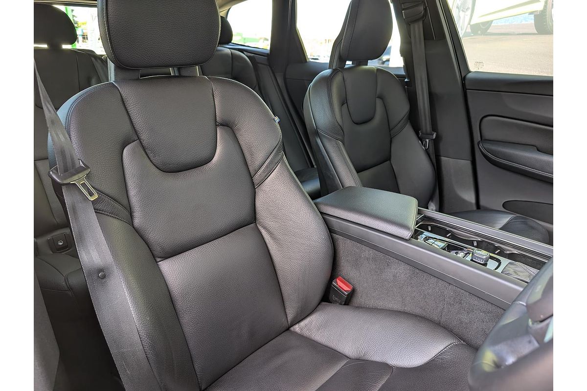 2018 Volvo XC60 D4 Momentum