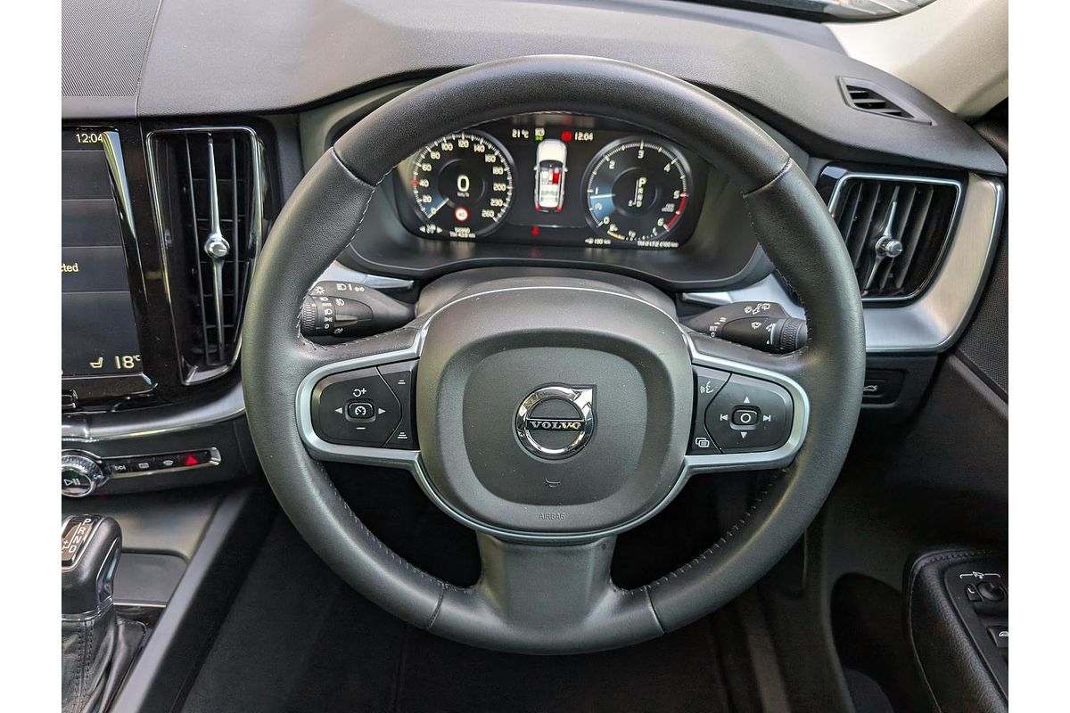 2018 Volvo XC60 D4 Momentum