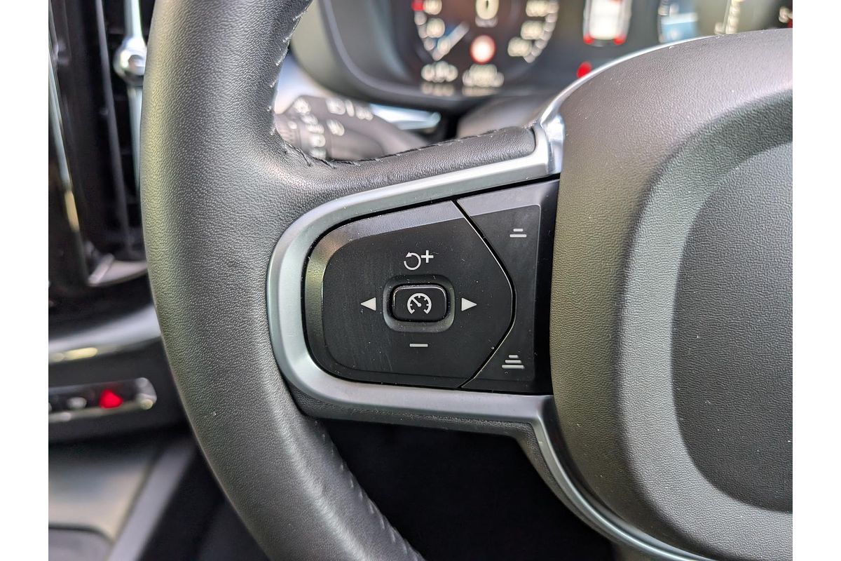 2018 Volvo XC60 D4 Momentum