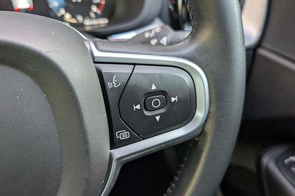 2018 Volvo XC60 D4 Momentum