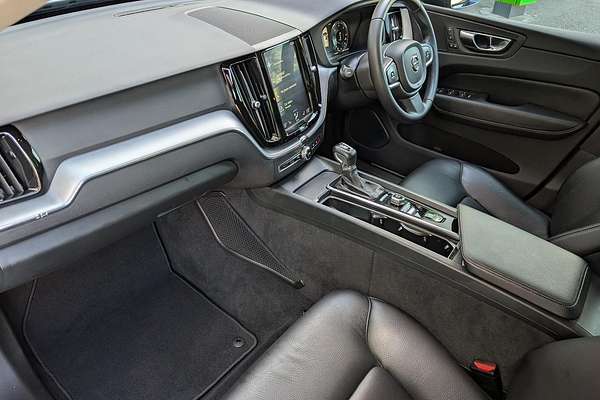 2018 Volvo XC60 D4 Momentum