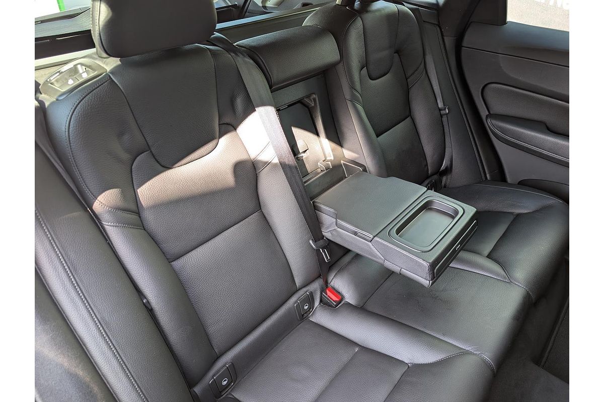 2018 Volvo XC60 D4 Momentum
