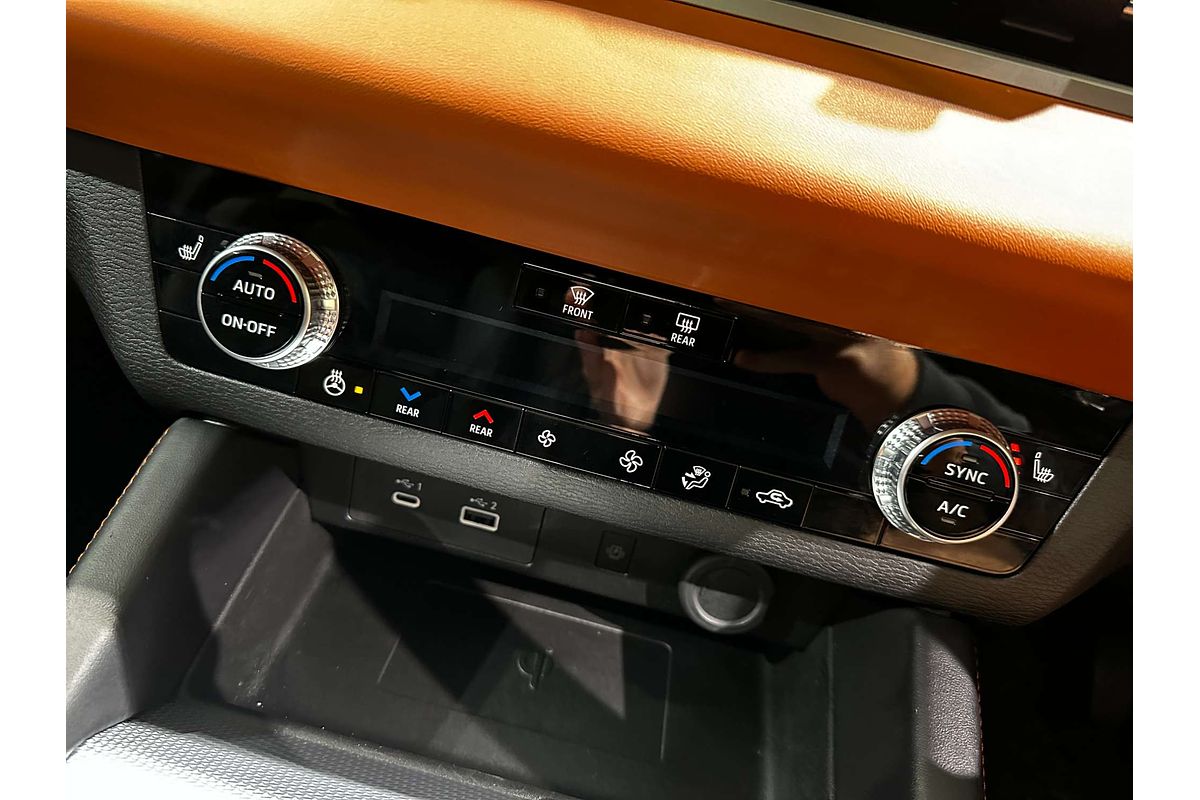 2024 Mitsubishi Outlander PHEV Exceed Tourer ZM