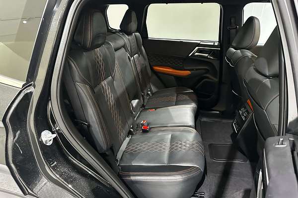 2024 Mitsubishi Outlander PHEV Exceed Tourer ZM