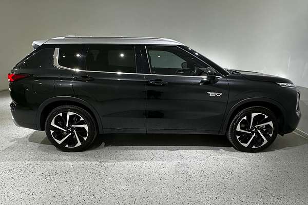 2024 Mitsubishi Outlander PHEV Exceed Tourer ZM