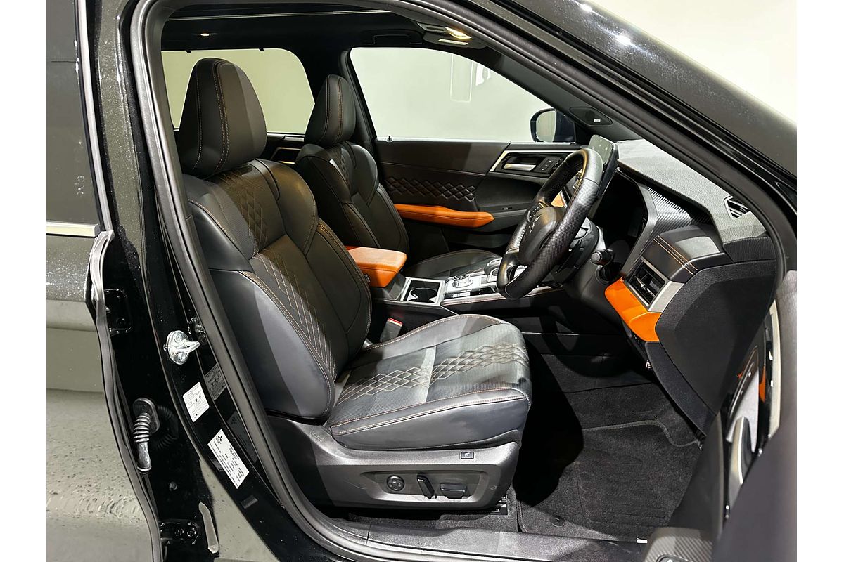 2024 Mitsubishi Outlander PHEV Exceed Tourer ZM
