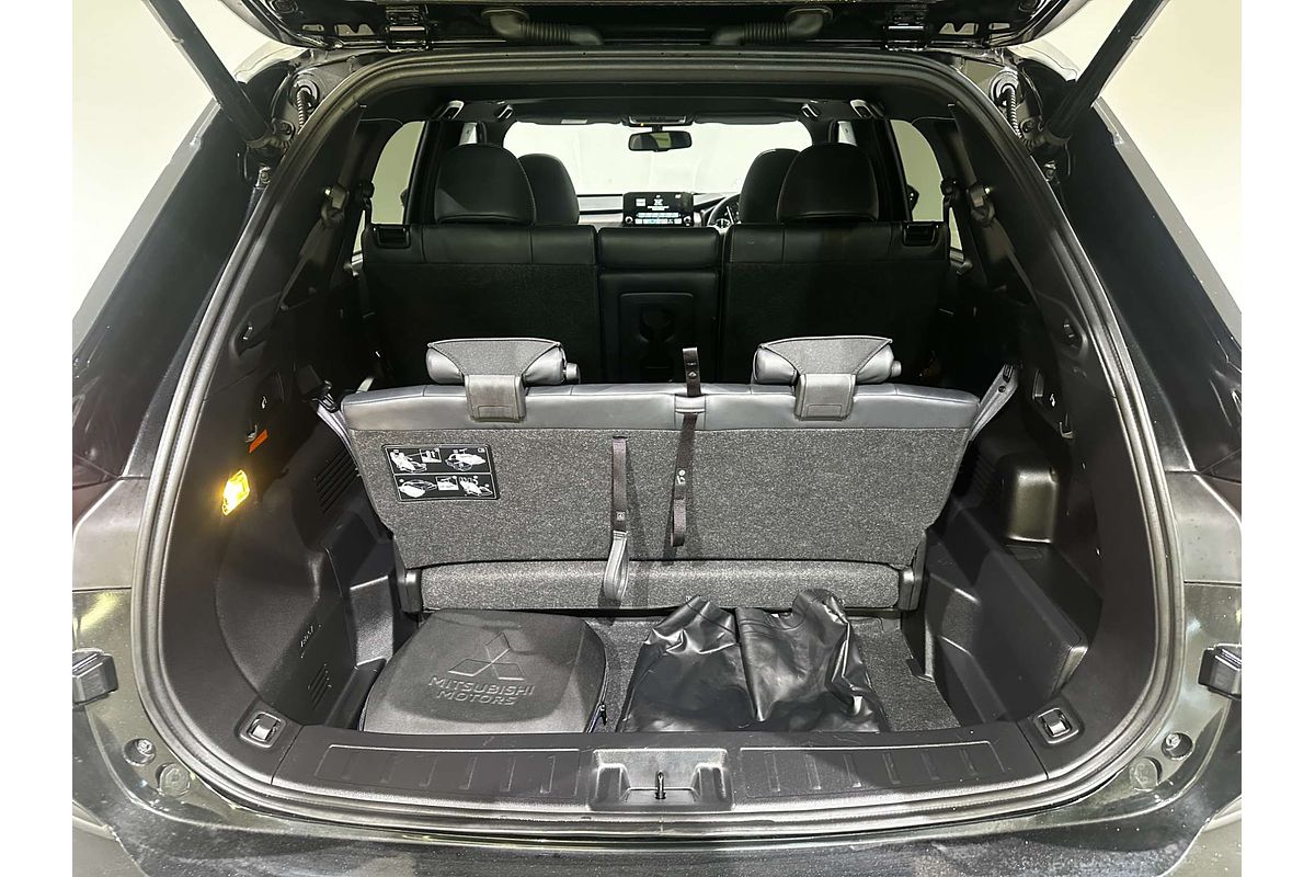 2024 Mitsubishi Outlander PHEV Exceed Tourer ZM