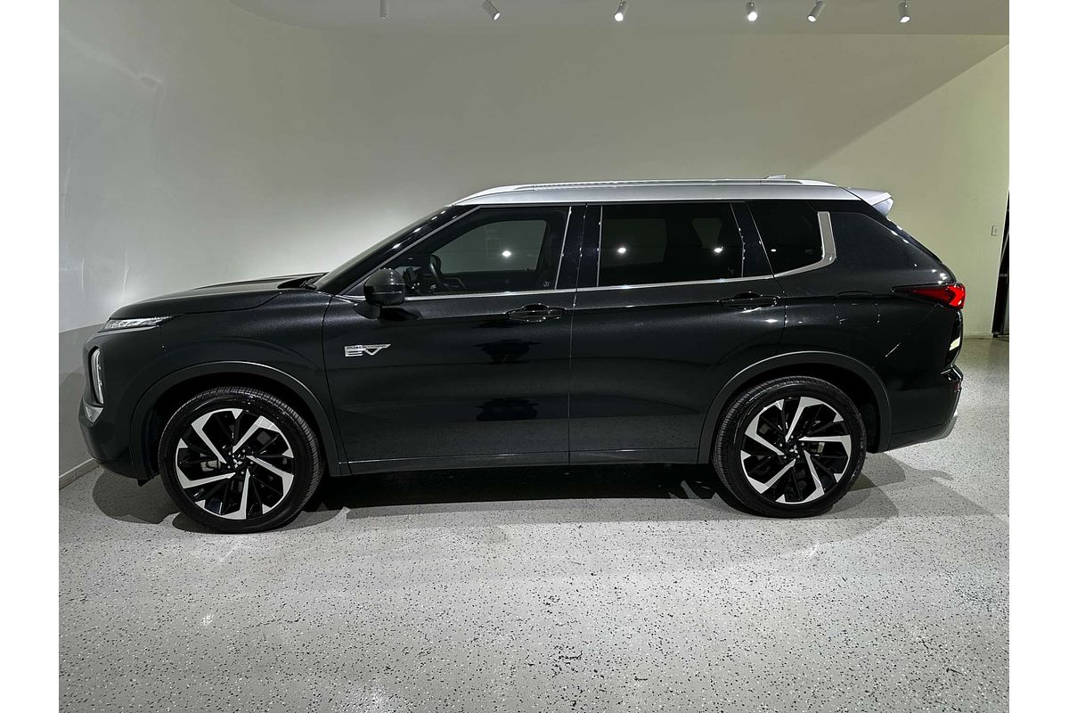 2024 Mitsubishi Outlander PHEV Exceed Tourer ZM