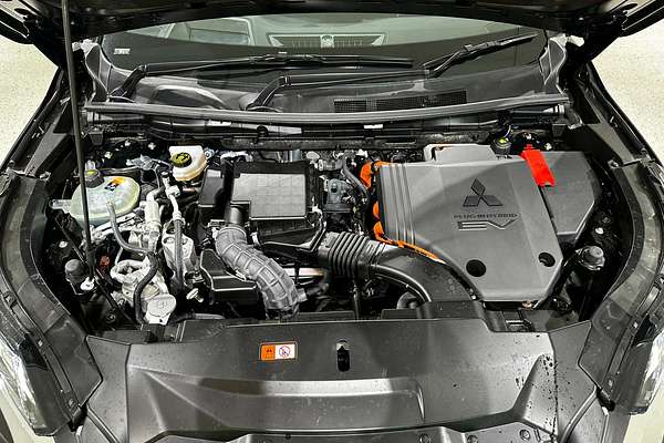 2024 Mitsubishi Outlander PHEV Exceed Tourer ZM