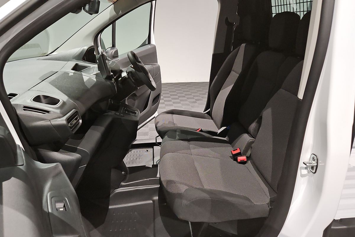 2024 Peugeot Partner Pro K9 SWB