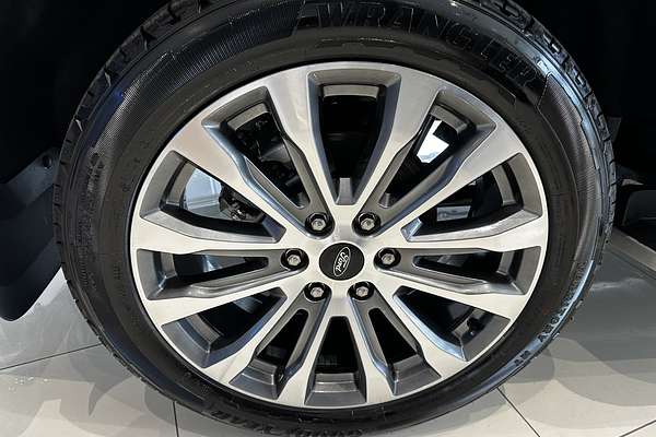 2025 Ford Everest Platinum 3.0L