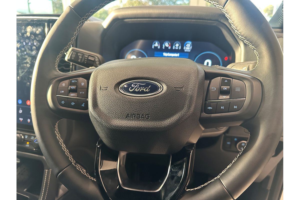 2025 Ford Everest Platinum 3.0L