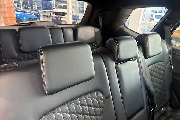 2025 Ford Everest Platinum 3.0L