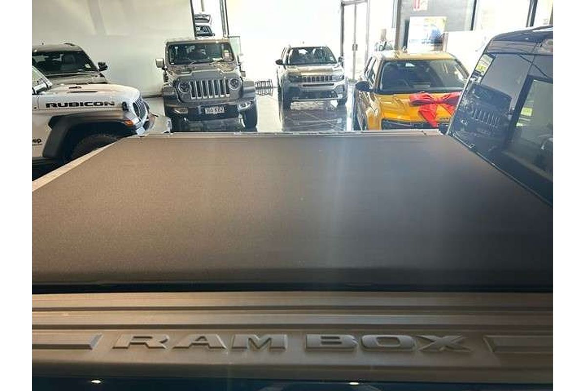 2024 RAM 1500 Laramie Sport RamBox DT 4X4 SWB