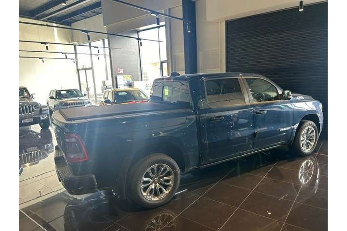 2024 RAM 1500 Laramie Sport RamBox DT 4X4 SWB