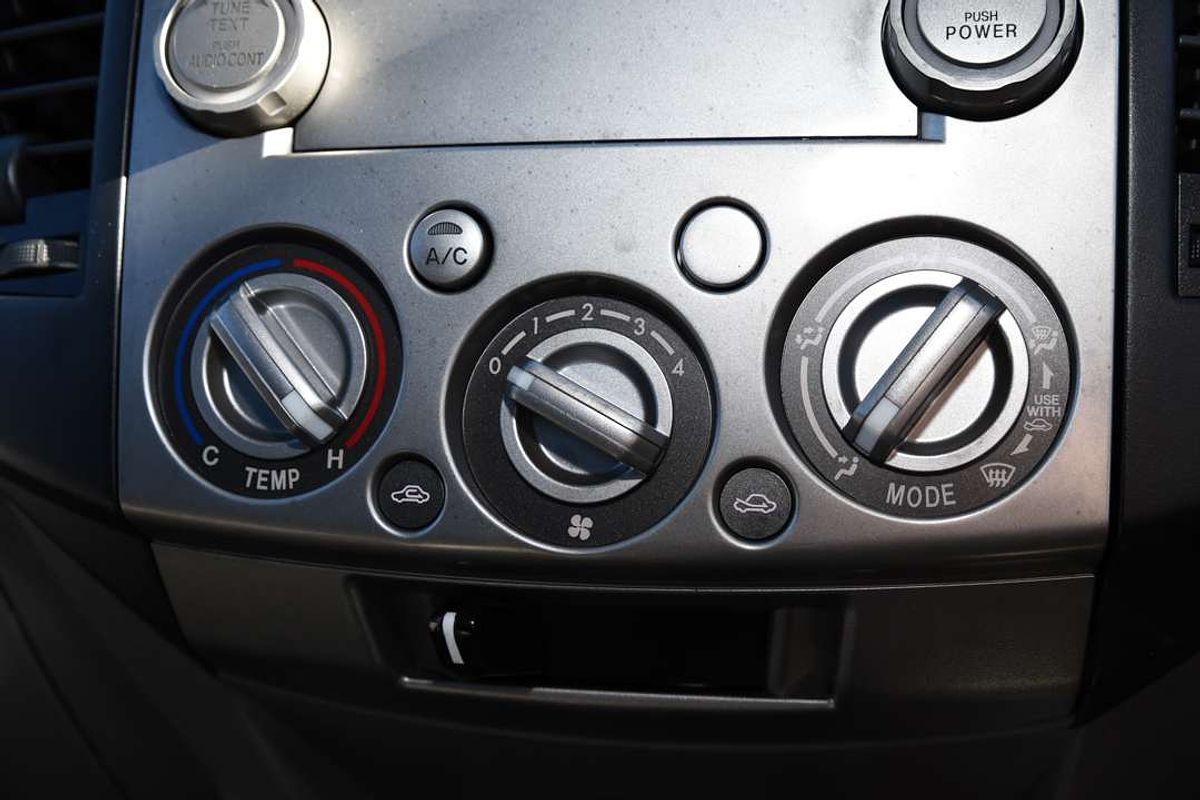 2011 Mazda BT-50 DX UN