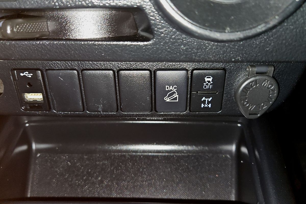 2021 Toyota Hilux SR GUN126R 4X4