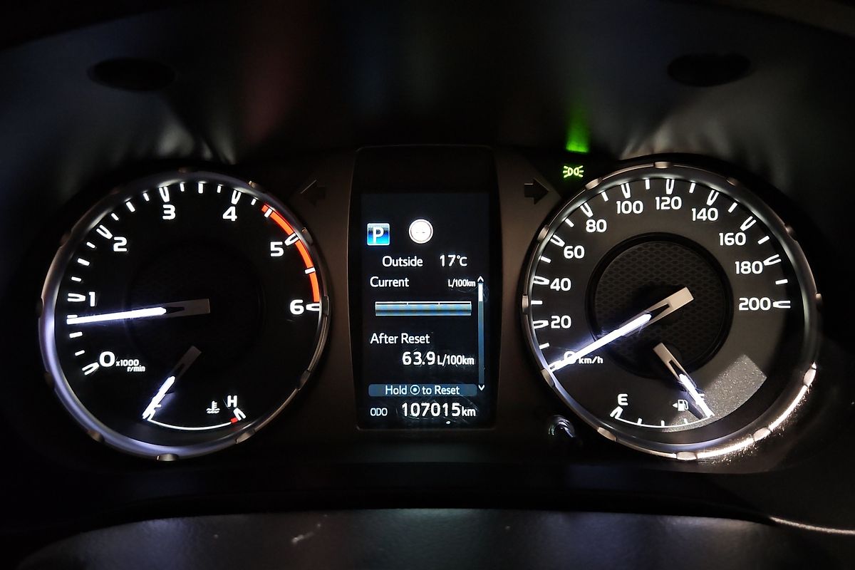 2021 Toyota Hilux SR GUN126R 4X4