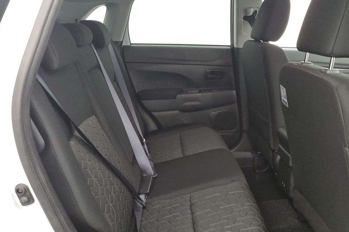 2025 Mitsubishi ASX MR XD
