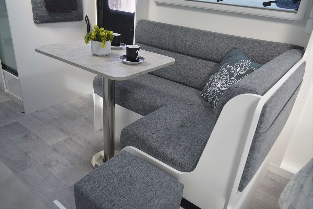 2025 New Age Manta Ray 16ft Embark