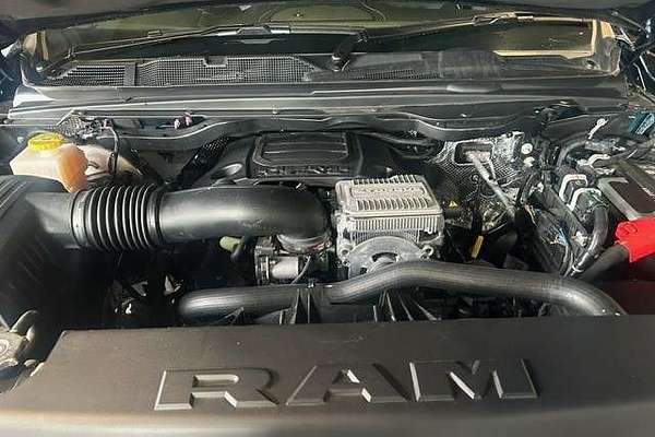 2024 RAM 1500 Laramie Sport RamBox DT 4X4 SWB