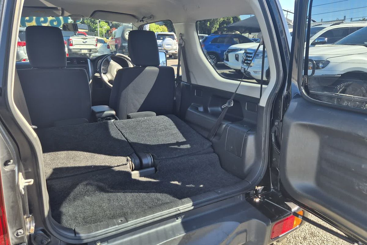 2012 Suzuki Jimny Sierra SN413 T6