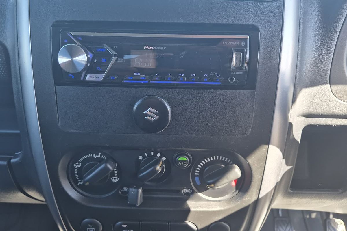 2012 Suzuki Jimny Sierra SN413 T6