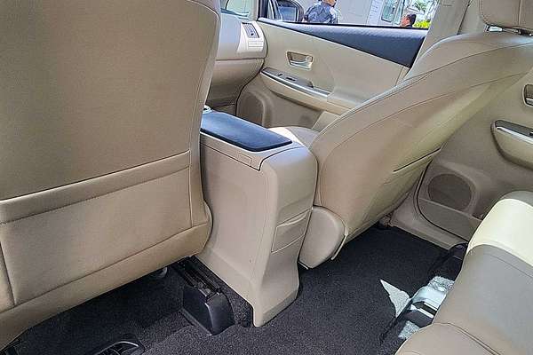 2012 Toyota Prius V Five