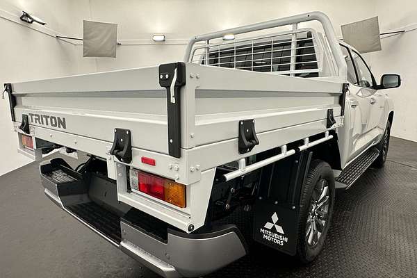 2025 Mitsubishi Triton GLS MV 4X4