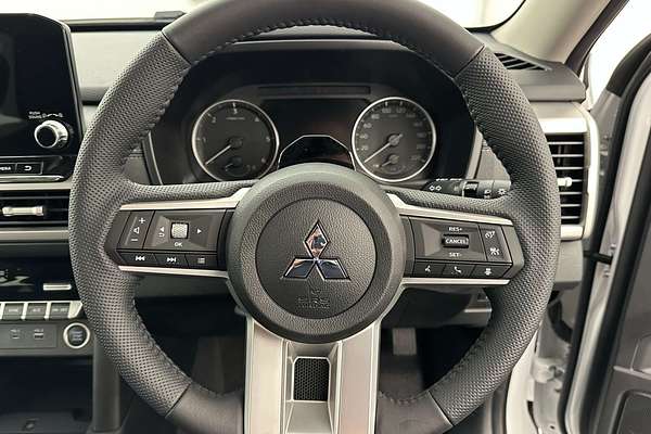 2025 Mitsubishi Triton GLS MV 4X4