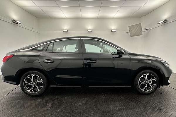 2025 MG MG5 Vibe