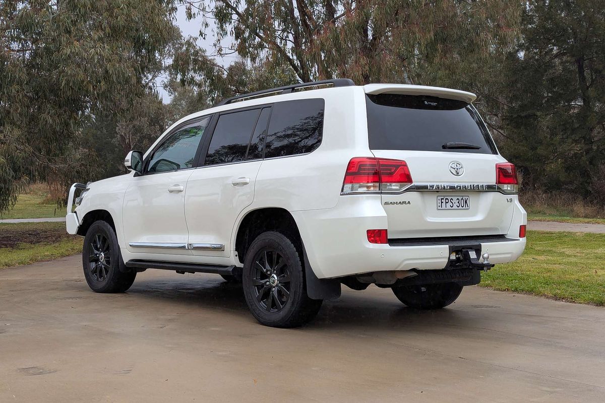 2020 Toyota Landcruiser Sahara VDJ200R